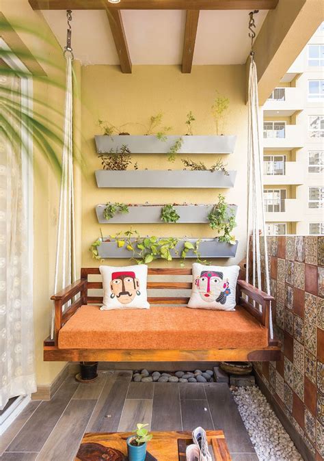 5 Beautiful Jhoola Designs Your Balcony Will Absolutely Love