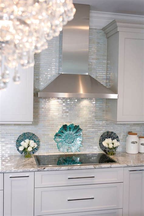 5 Kitchen Backsplash Glass Tile Design Ideas - muktibox.com