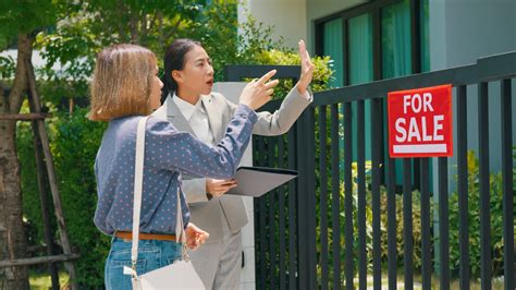 5 Tips For Single Women Homebuyers And Sellers - CNBC