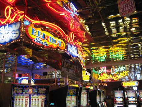 online slots casino 100 lines