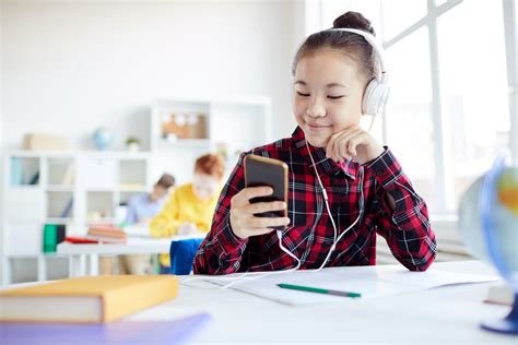 5 Ways to Use Audiobooks in the Classroom - Libro.fm Audiobooks