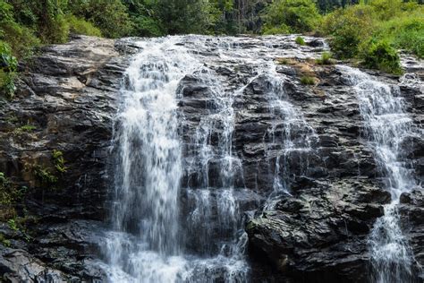 5 awesome waterfalls near Bangalore that are worth visiting