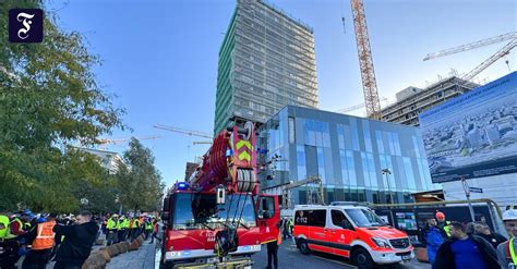 5 dead as construction workers fall from scaffolding at a building site in Hamburg