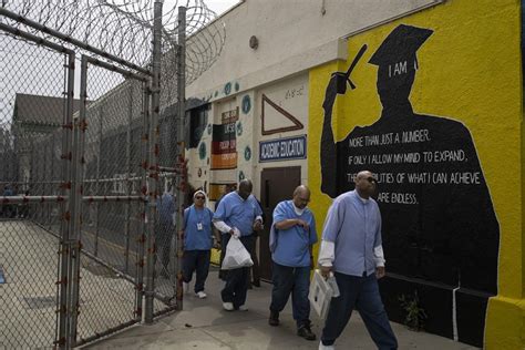 5 takeaways from AP’s reporting on Pell Grants for prisoners getting college degrees