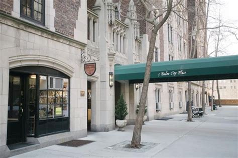 5 tudor city place. 5 Tudor City Pl Apt 2033, Manhattan, NY 10017 is for sale. View detailed information about property including listing details, property photos, open house information, school and neighborhood data ... 