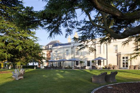 5-Star Luxury Accommodation in New forest, Hampshire - Fivestar.ie