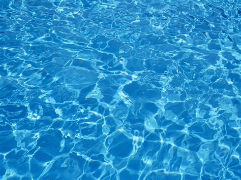 5-year-old boy dies after being found unresponsive in Eagan swimming pool