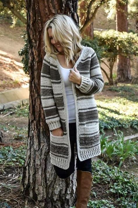 50+ Fabulous Crochet Cardigans and Patterns 2020 Page 23 of 50