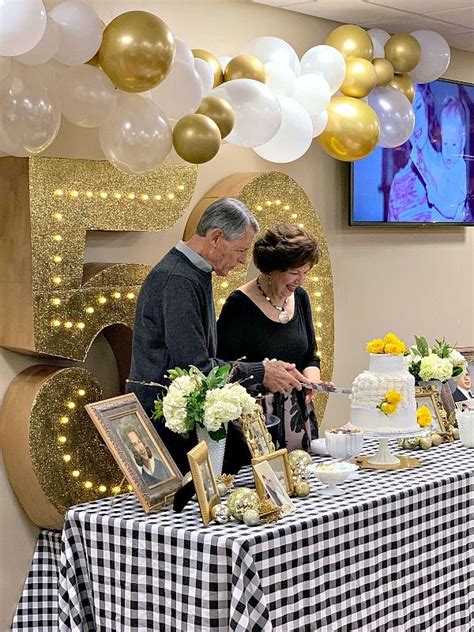 50+ Wedding Anniversary Decorations Ideas To Make Your Celebration Unforgettable