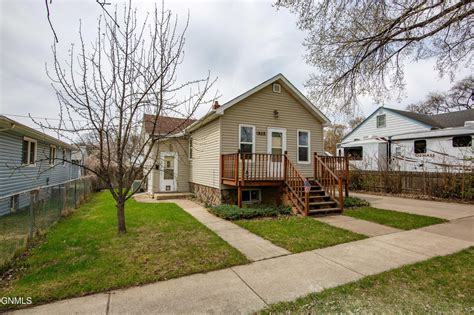 502 N 15th St, Bismarck, ND 58501 MLS #4006727