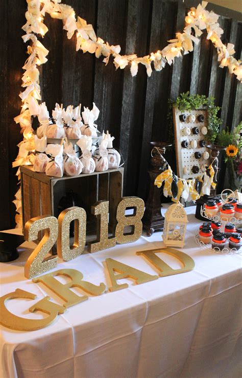 51 Best Graduation table decorations ideas - Pinterest