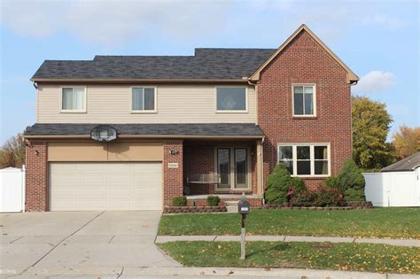 52502 Cleveland St, New Baltimore, MI 48047 Redfin