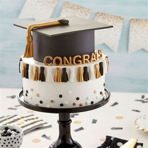 55 Best Graduation Cake Ideas For The Grad 8th Grade Graduation Cakes Ideas - 8th Grade Graduation Cakes Ideas