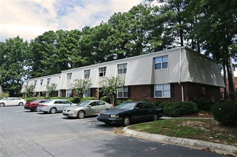 Newly Renovated, New amenities under construction. No Security Deposit! Call Today 770-996-1588 (RLNE3257186) 5503 Riverdale Rd is a condo located in Clayton County and the 30349 ZIP Code. This area is served by the Clayton County attendance zone.. 