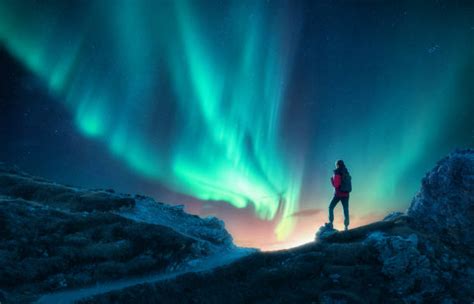 56.800+ Aurora Foto Stok, Potret, & Gambar Bebas Royalti - iStock - muktibox.com