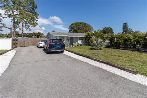 5820 23rd St W, Bradenton, FL 34207 Redfin