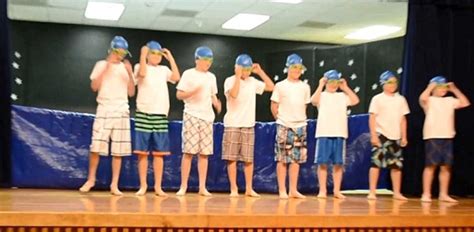 5th Grade Boys Perform Synchronized Quot Air Swimming 5th Grade Synchronized Swimmers - 5th Grade Synchronized Swimmers