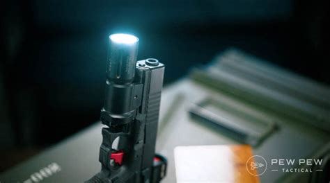 6 Best Budget Weapon Lights [Pistol, Rifle & Shotgun]