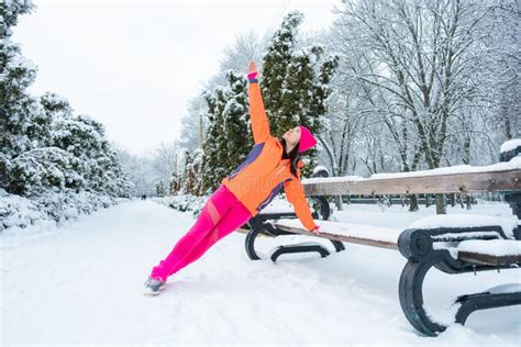 6 Best Exercises That Are Perfect For Cold Winter Days