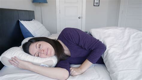 6 Best Pillows for Neck Pain (2024) - Mattress Clarity