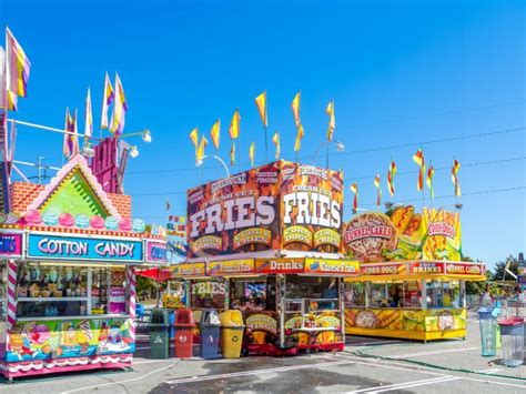6 Creative Recycling Ideas for Fair and Festival Clean-up - raincitystudios.com