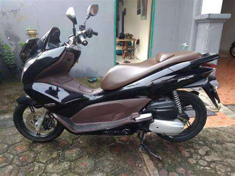 6 Fakta Penting Honda PCX 125 Generasi Pertama, CBU Thailand Built ... - raincitystudios.com