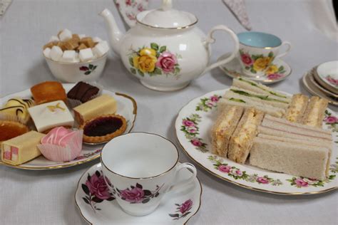 6 Local-themed Afternoon Teas to Savour This National Day