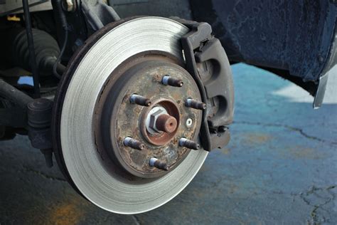 6 Signs Your Brake Pads Need To Be Replaced