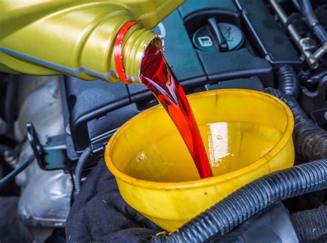 6 Signs Your Transmission Fluid is Bad and Needs Changing