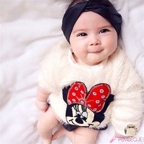 6 aylık kız bebek kıyafetleri