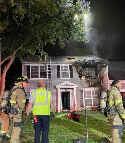6 dead, 1 hurt after S. Carolina house fire, authorities charge man with attempted murder