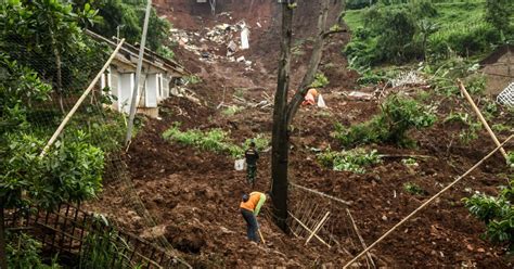 6 dead, a dozen more lost after landslide in Indonesian Java central