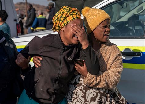 6 people have been killed and 4 wounded in a mass shooting in South Africa. Police search for gunmen