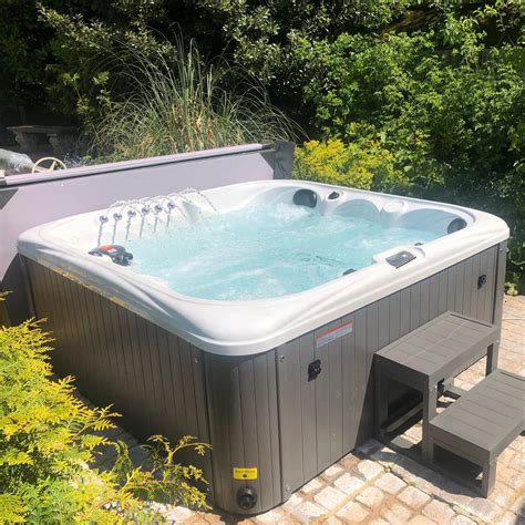Shop a wide selection of hot tubs, spas, and outdoor jacuzzis on Costco.com. Our collection includes a variety of sizes, jet and seating options, & more! ... SaluSpa Ventura EnergySense Smart Air Jet 6-8 Person Inflatable Hot Tub Spa Inflated Size: 93" x 28" Digital Control Panel Heats the Water Up to 104°F (40°C). 