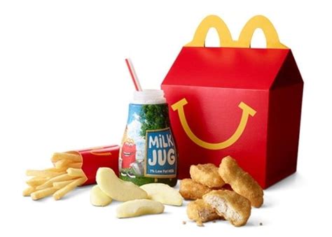 Calorie Breakdown. Where do the calories in McDonald's Chicken McNuggets (6 pcs) Happy Meal, large come from? There are 855 calories in 1 order of McDonald's Chicken McNuggets (6 pcs) Happy Meal, large. You'd need to walk 238 minutes to burn 855 calories. Visit CalorieKing to see calorie count and nutrient data for all portion sizes.. 