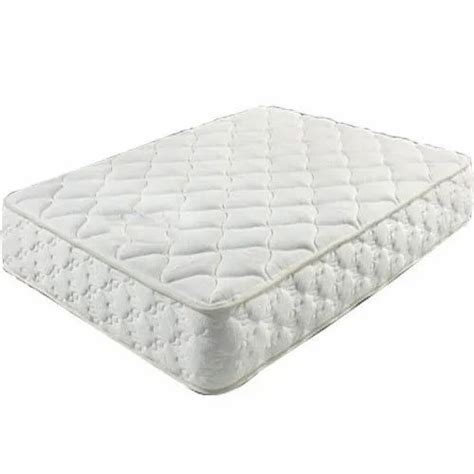 60 x 80 mattress. 60″ x 74″ 60″ x 75″ With the same width as a standard queen, RV short queen mattresses can comfortably fit two adults of average height. They are 4 to 5 inches shorter than a regular … 