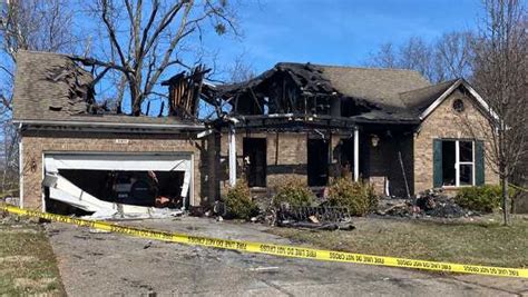 60-year-old woman dies in fire at her Fern Creek home - MSN