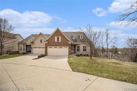 607 Poplar Ct, Rochester, MI 48306 MLS #20240025522 Zillow