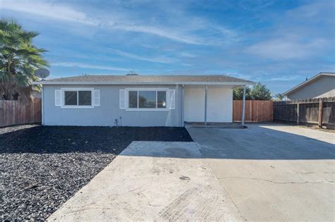 628 Libby Ln, Lathrop, CA 95330 MLS# 221150431