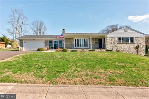 630 Chestnut St, Royersford, PA 19468 - MLS# PAMC2068072