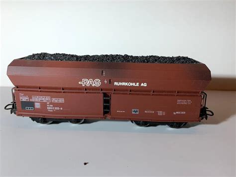 696 375 176