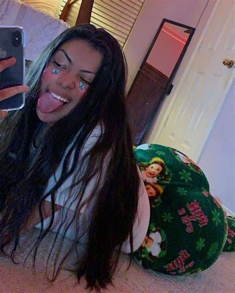 6godm nude