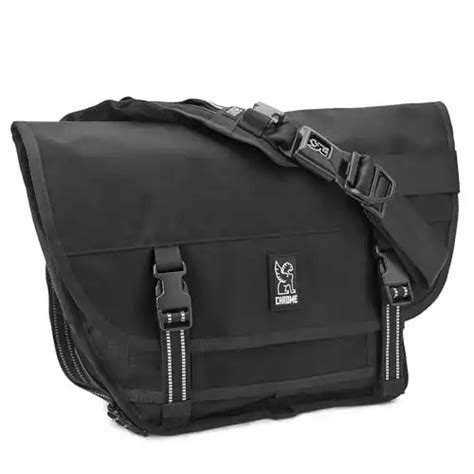 7 Best Bike Messenger Bags for 2024 - Pedal Street