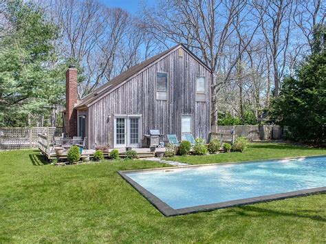 7 GLADE RD, EAST HAMPTON, NY 11937 RE/MAX