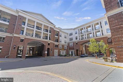 7 Granite Place, Unit 216, Gaithersburg, MD 20878 Compass