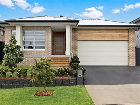 7 Grazier Way, North Richmond - YouTube