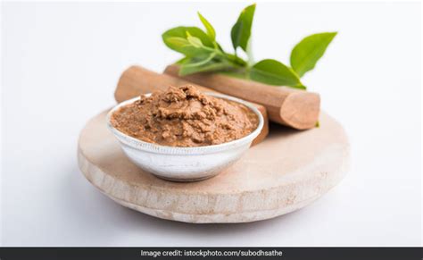 7 Nourishing Sandalwood Face Packs For Flawless Skin - NDTV