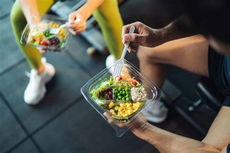 7 Ways to Help Your Parents Exercise and Eat Right