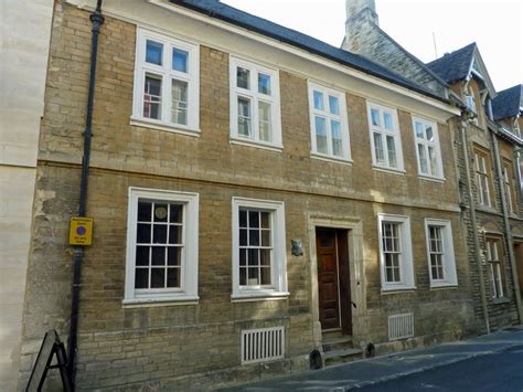 7 black jack mews cirencester uoer