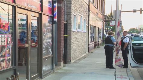 7-year-old accidentally shoots himself inside home in Humboldt Park